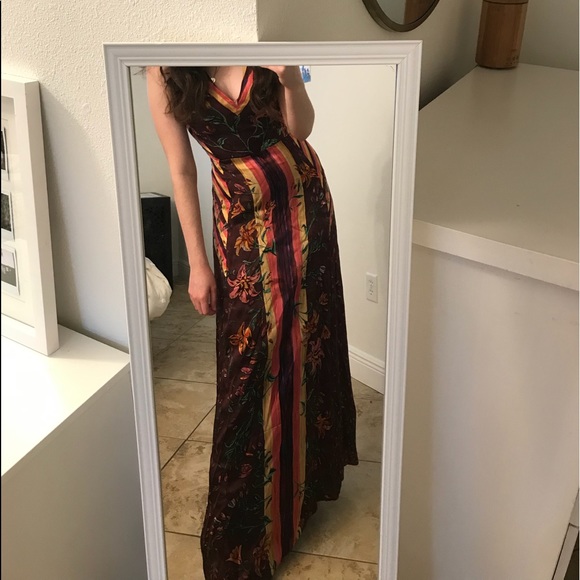 Gorgeous Anthropologie Dress - Picture 2 of 6